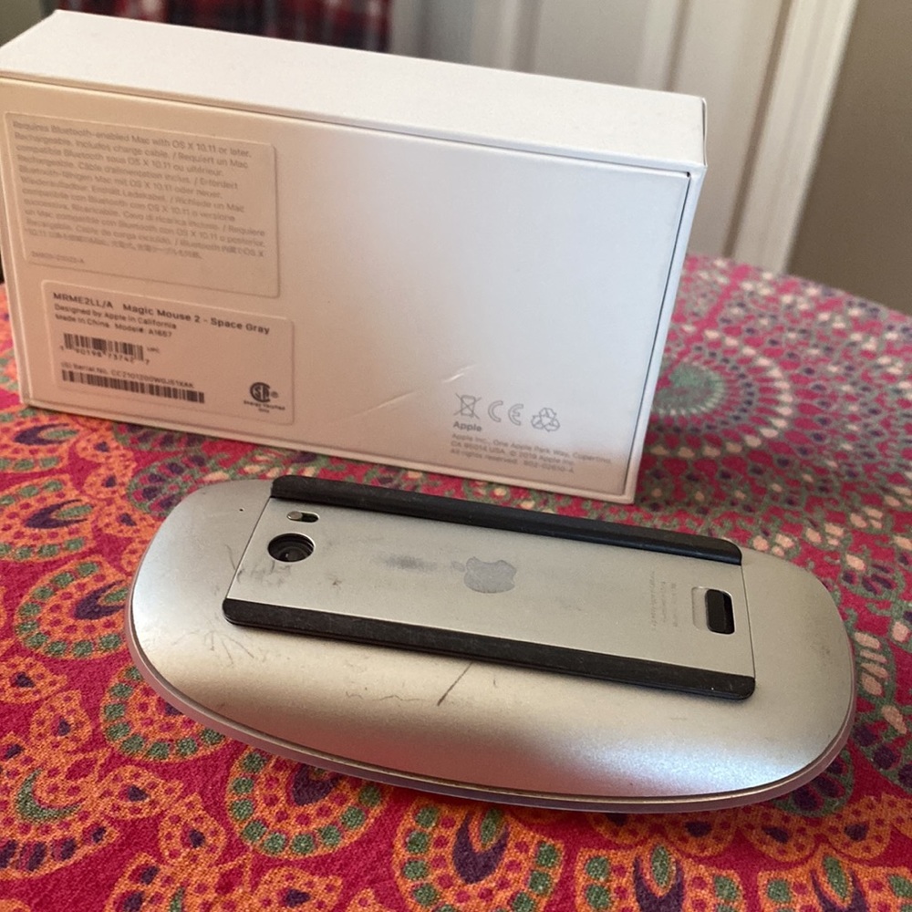 Apple mouse - Picture 2 of 2